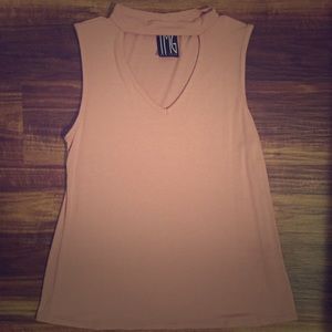 Light pink Choker Top 😍🌺